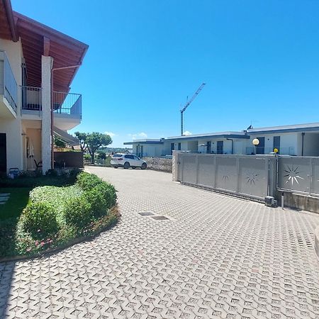 Apartment Brezza Di Lago - Regarda Travel Лацизе Екстер'єр фото
