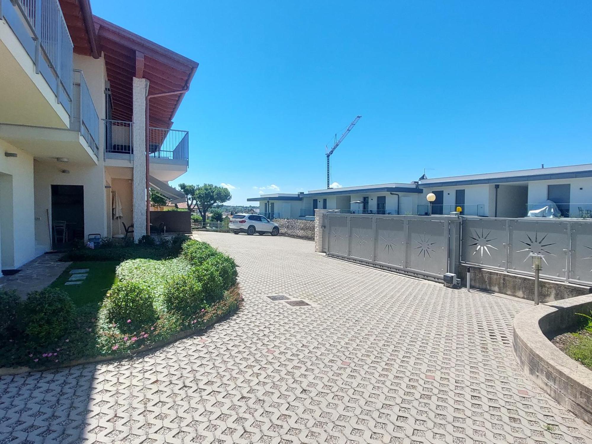 Apartment Brezza Di Lago - Regarda Travel Лацизе Екстер'єр фото